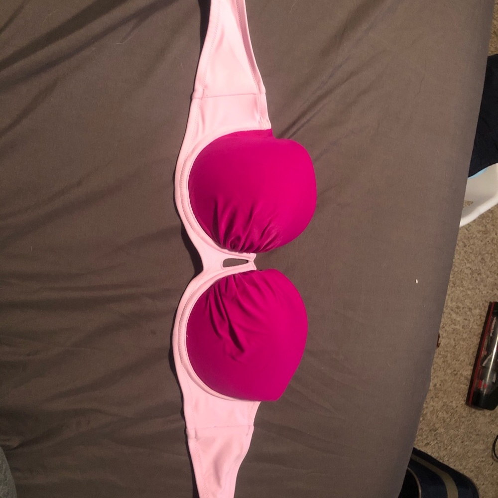 Strapless bikini top